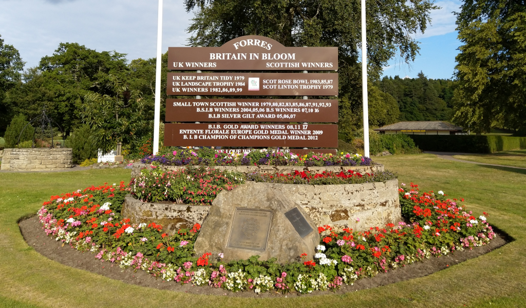 Photo of sign with information about Fores