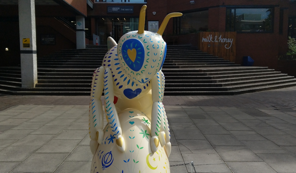 Frontal photo of the The Love Bee